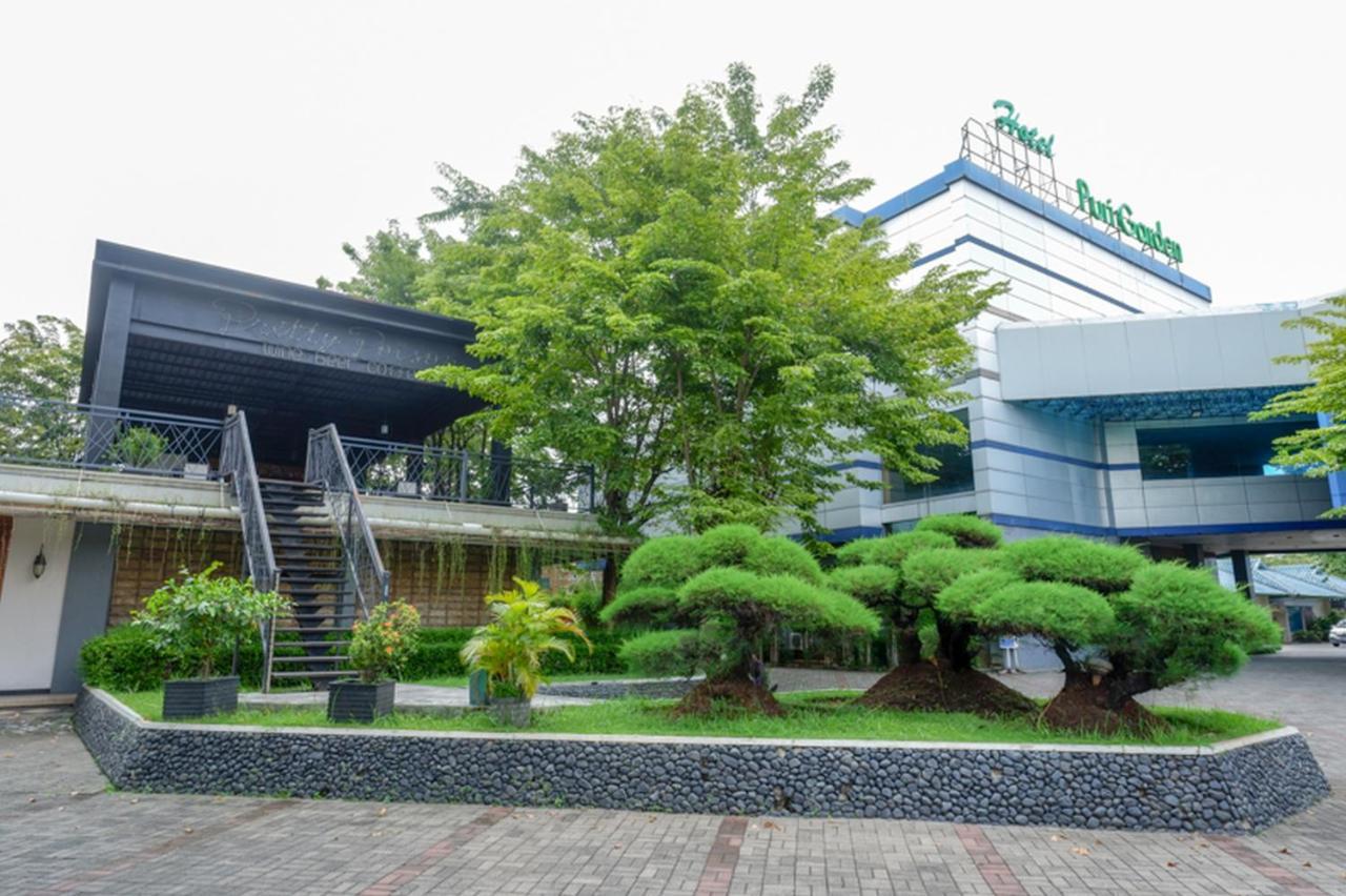 Hotel New Puri Garden Bandara Семаранг Екстериор снимка