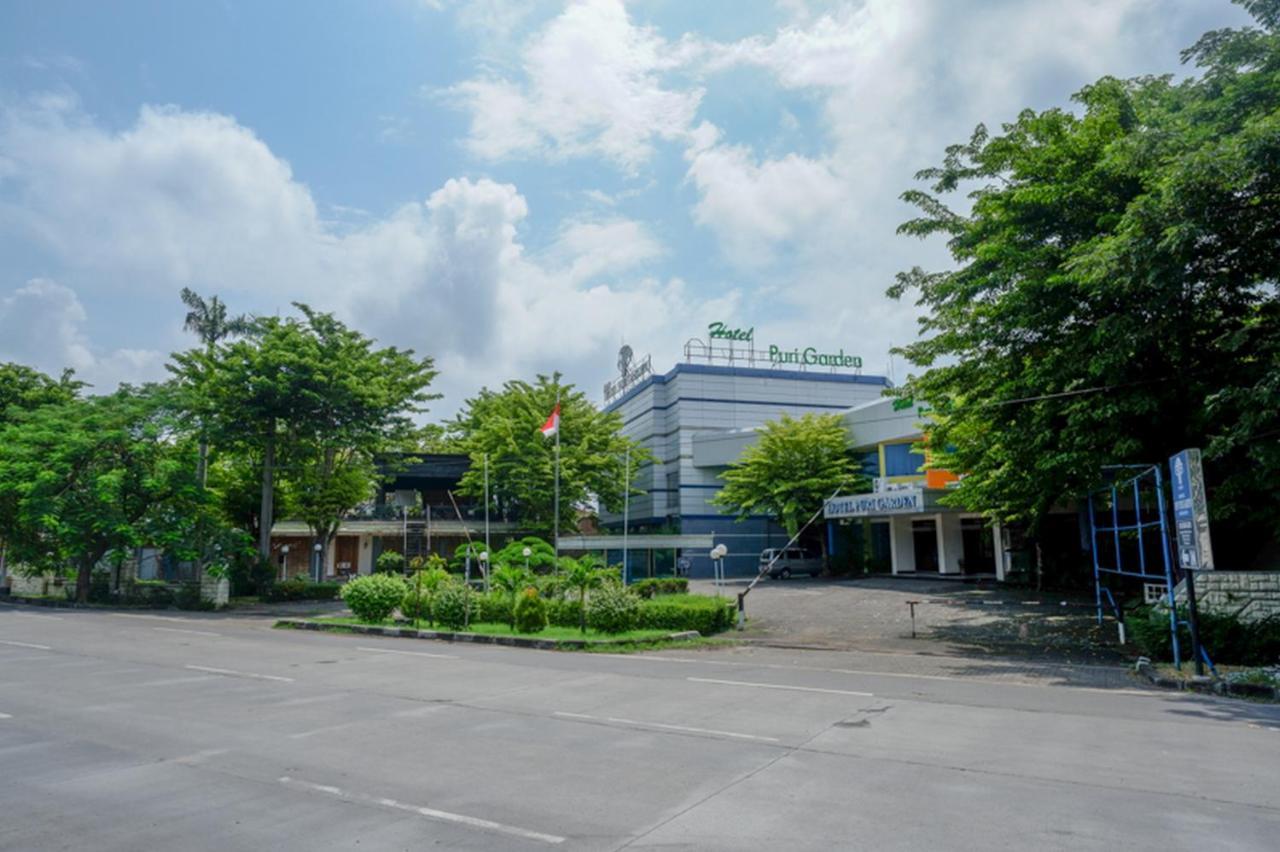 Hotel New Puri Garden Bandara Семаранг Екстериор снимка